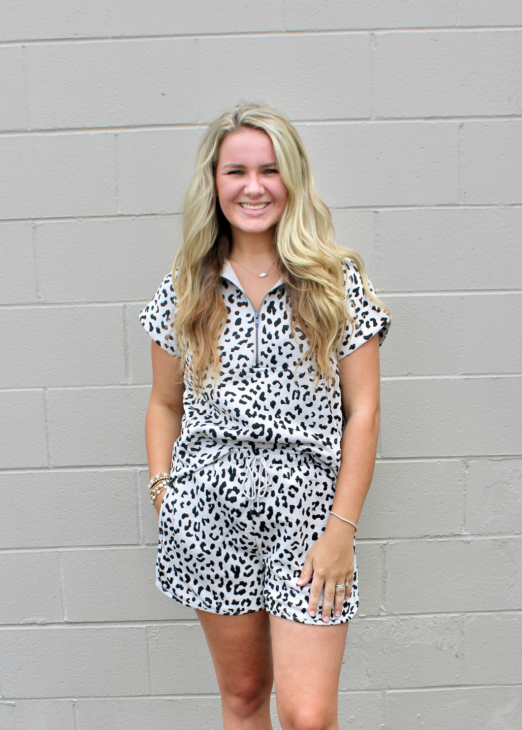 Ivory leopard shorts set