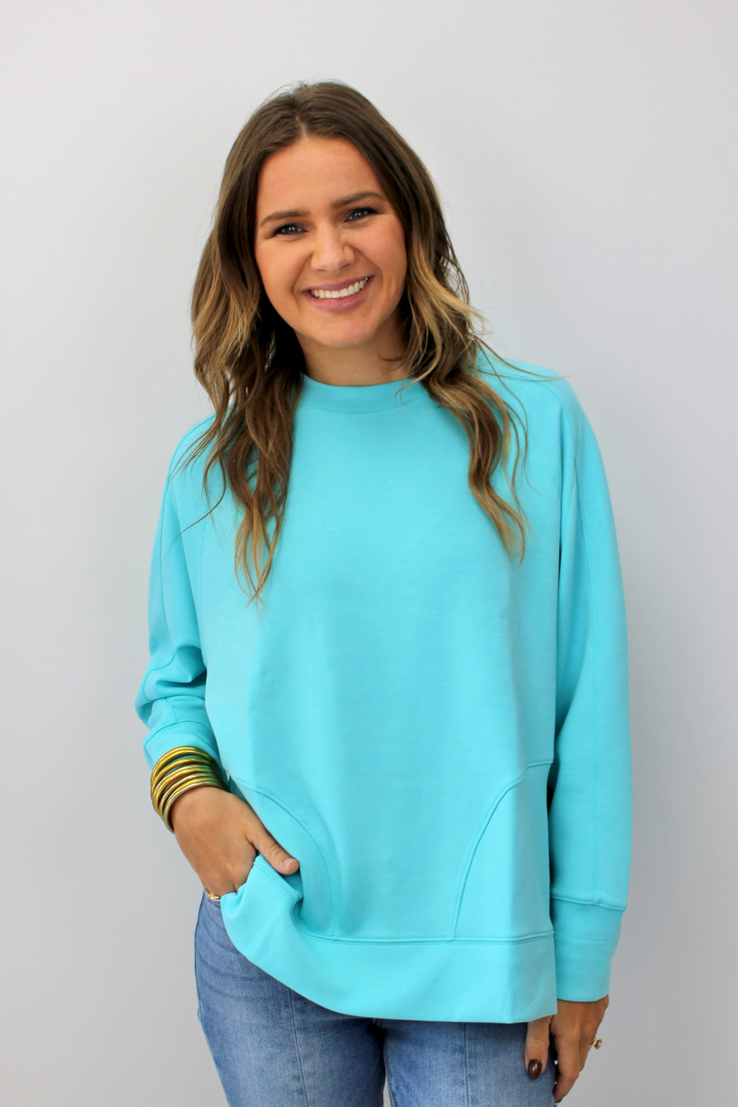 Aqua blue scuba pullover