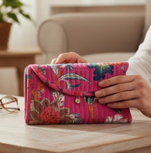 Load image into Gallery viewer, Quilted magenta pouch
