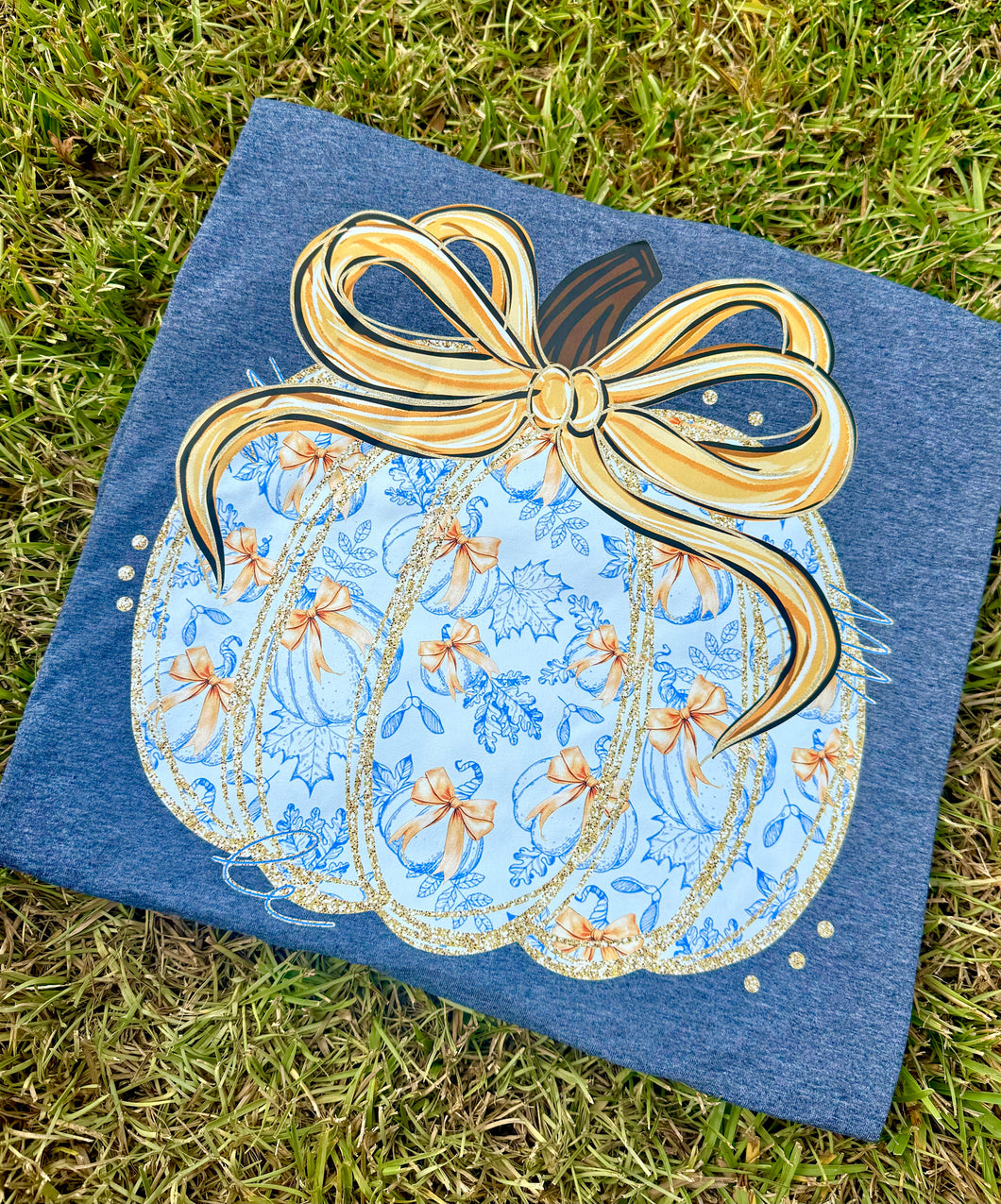 Blue floral pumpkin tee