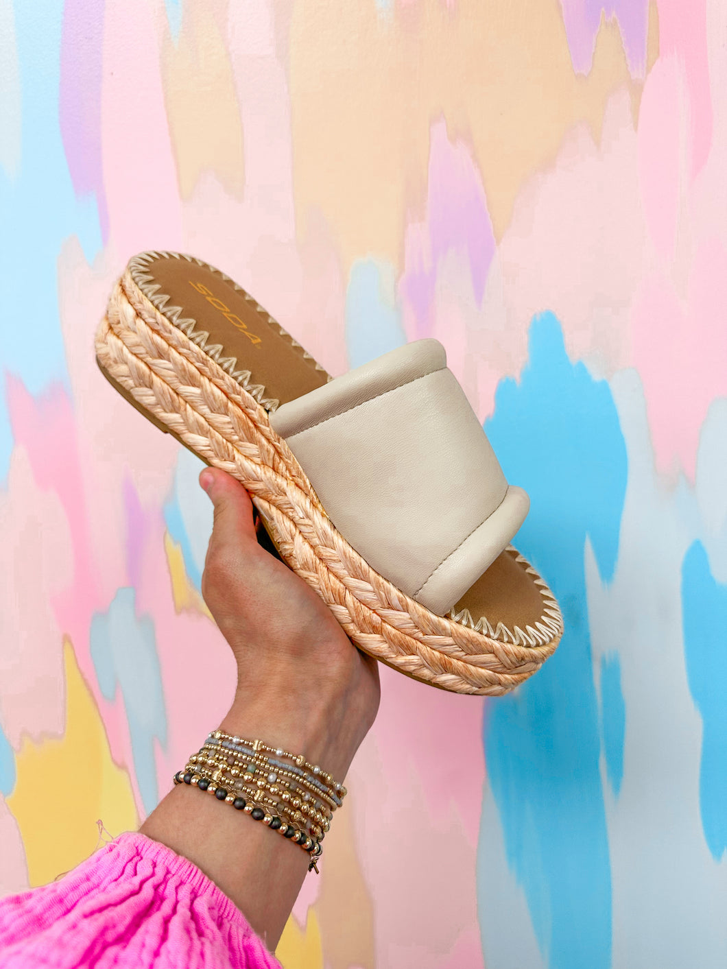 Light tan wicker platforms