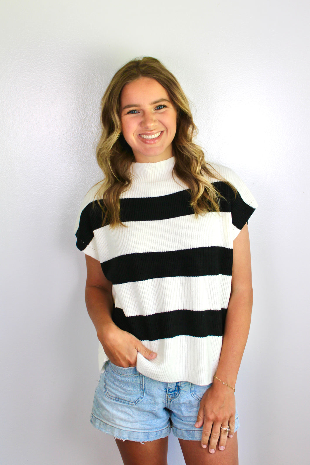 Black ivory stripe top