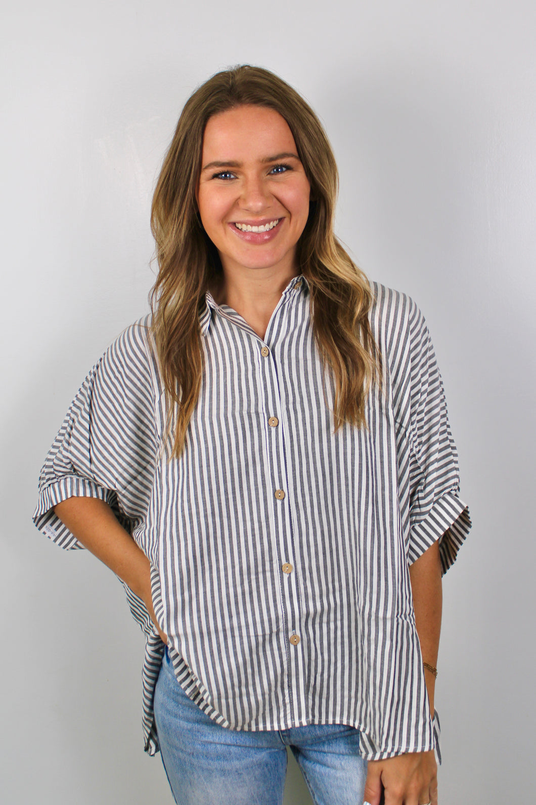 Black button stripe top