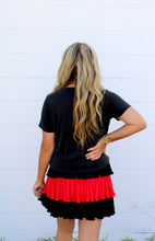 Load image into Gallery viewer, Red black ruffle skort
