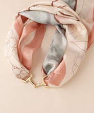 Load image into Gallery viewer, Gold chain scarf enhancer
