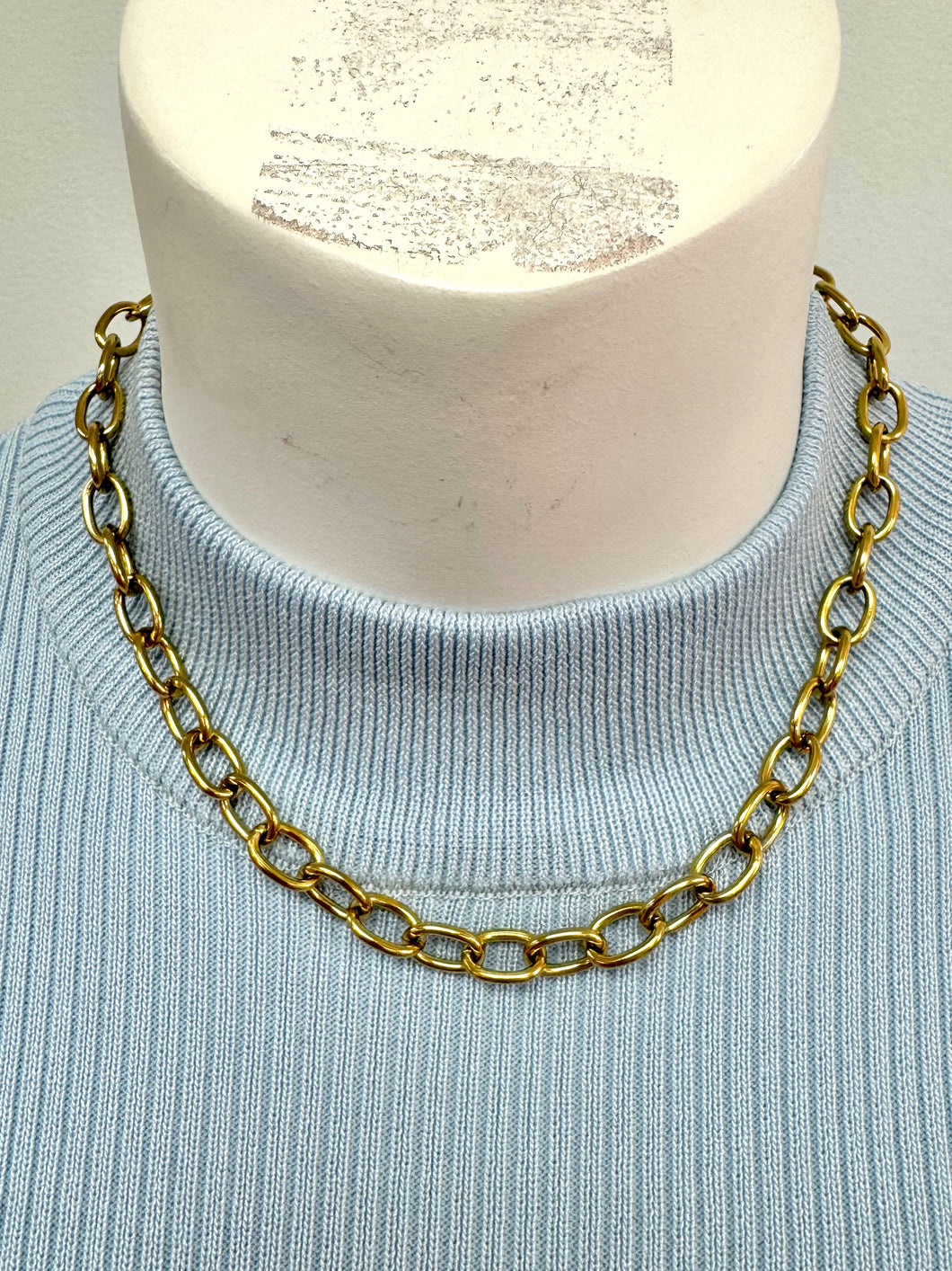 Gold chain hart designs necklace