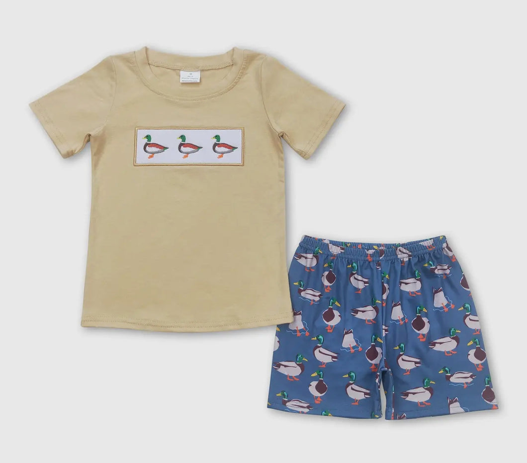 Duck shorts set