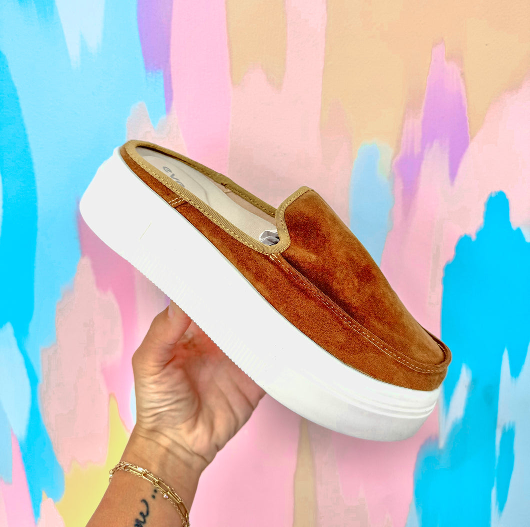 Tan slide on platform shoes