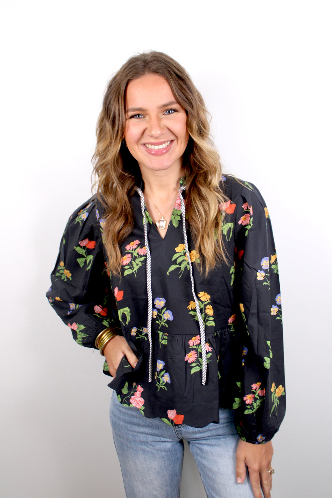 Black floral scallop top