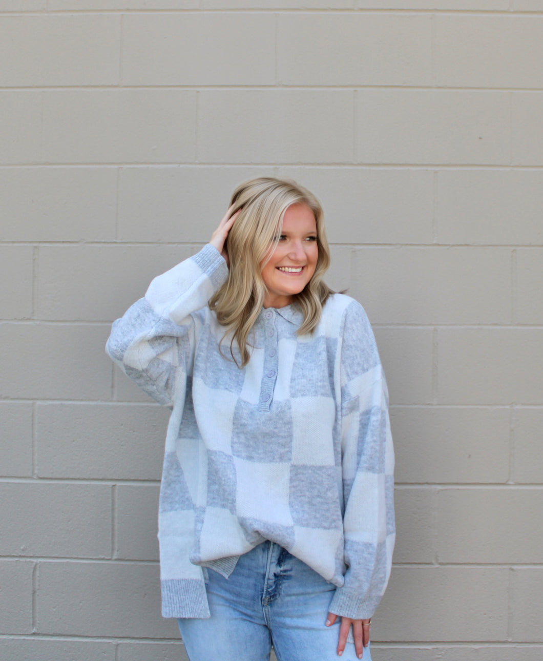 Grey checkered pullover top