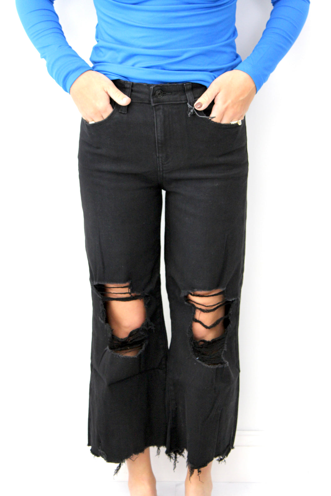 Black distressed jeans