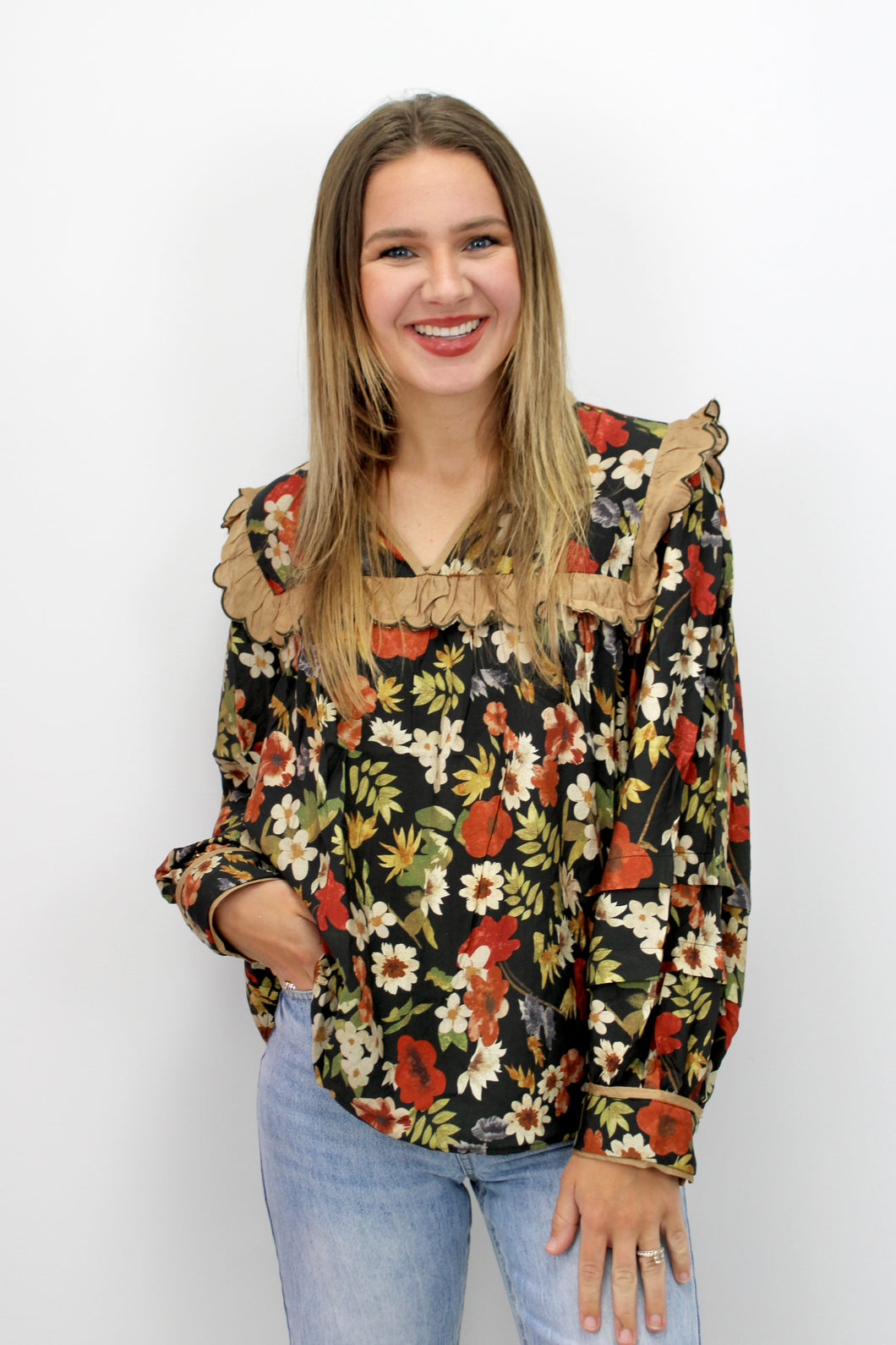 Black scallop floral top - last chance