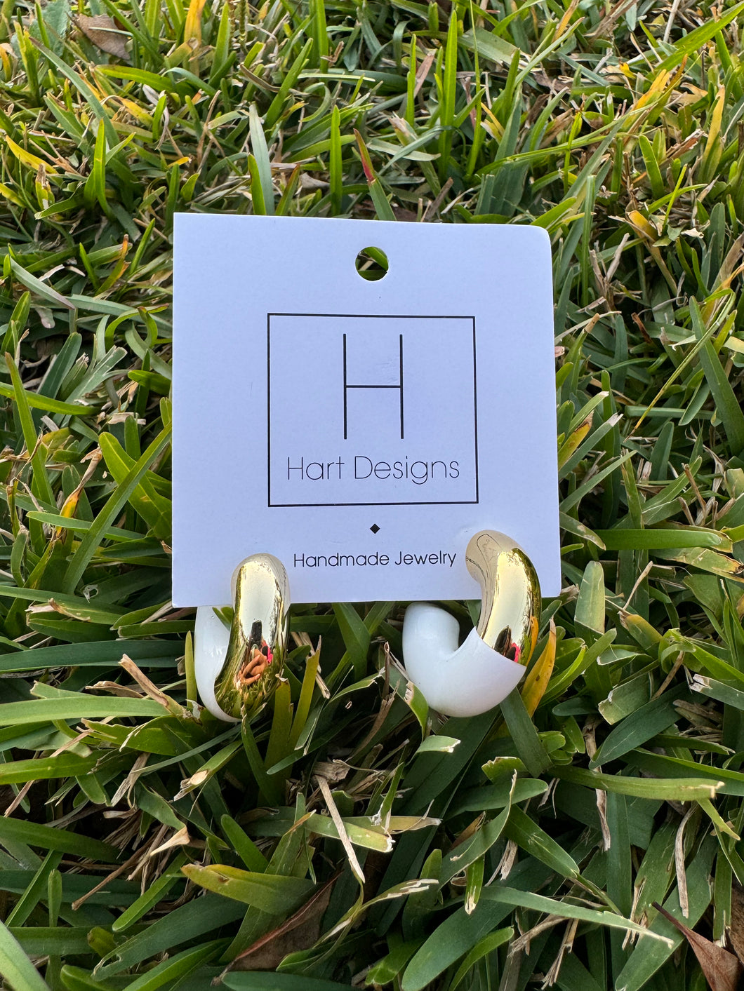 Cream gold hart designs hoop earrings