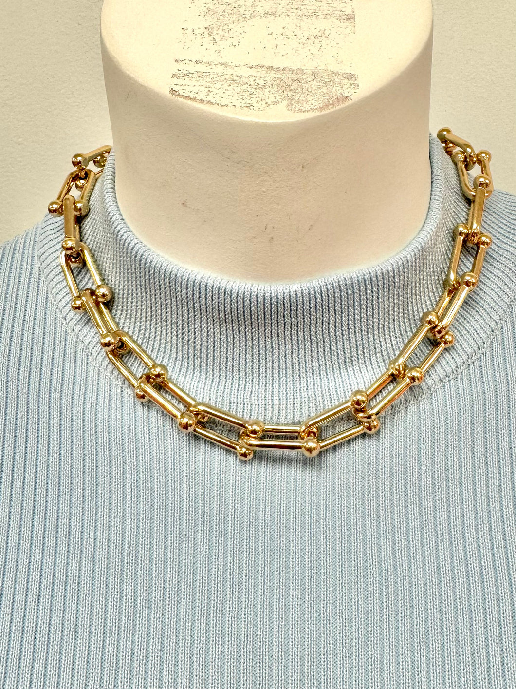 Gold linked necklace