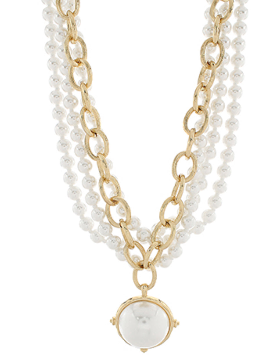 Gold pearl dupe necklace