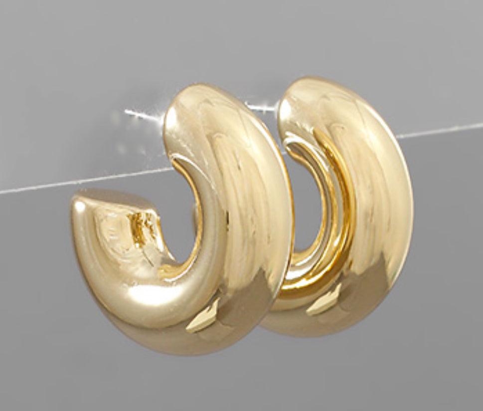 Gold chunky shiny hoops