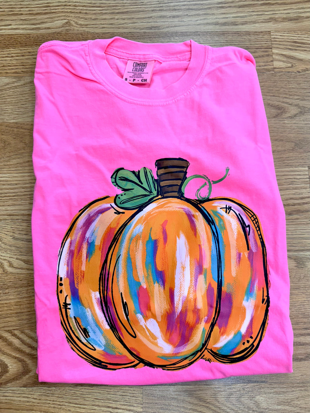 Neon pumpkin tee