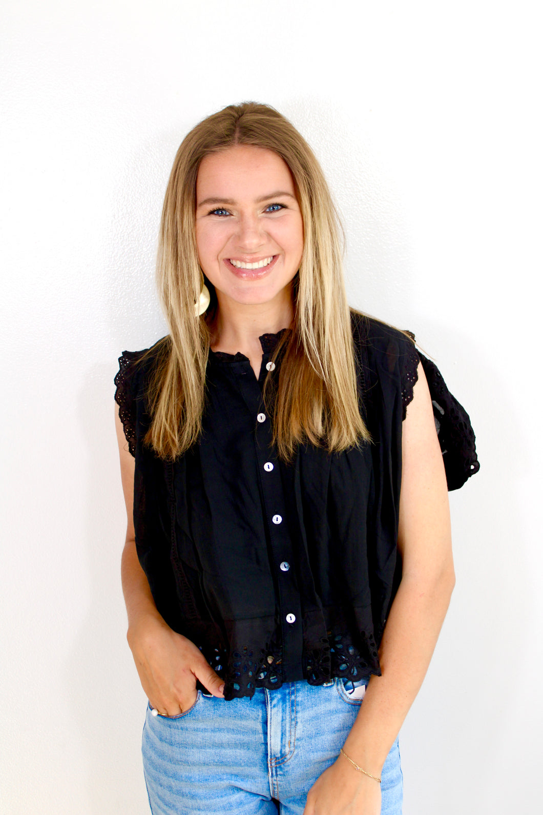 Black button top