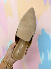 Load image into Gallery viewer, Taupe suede mules
