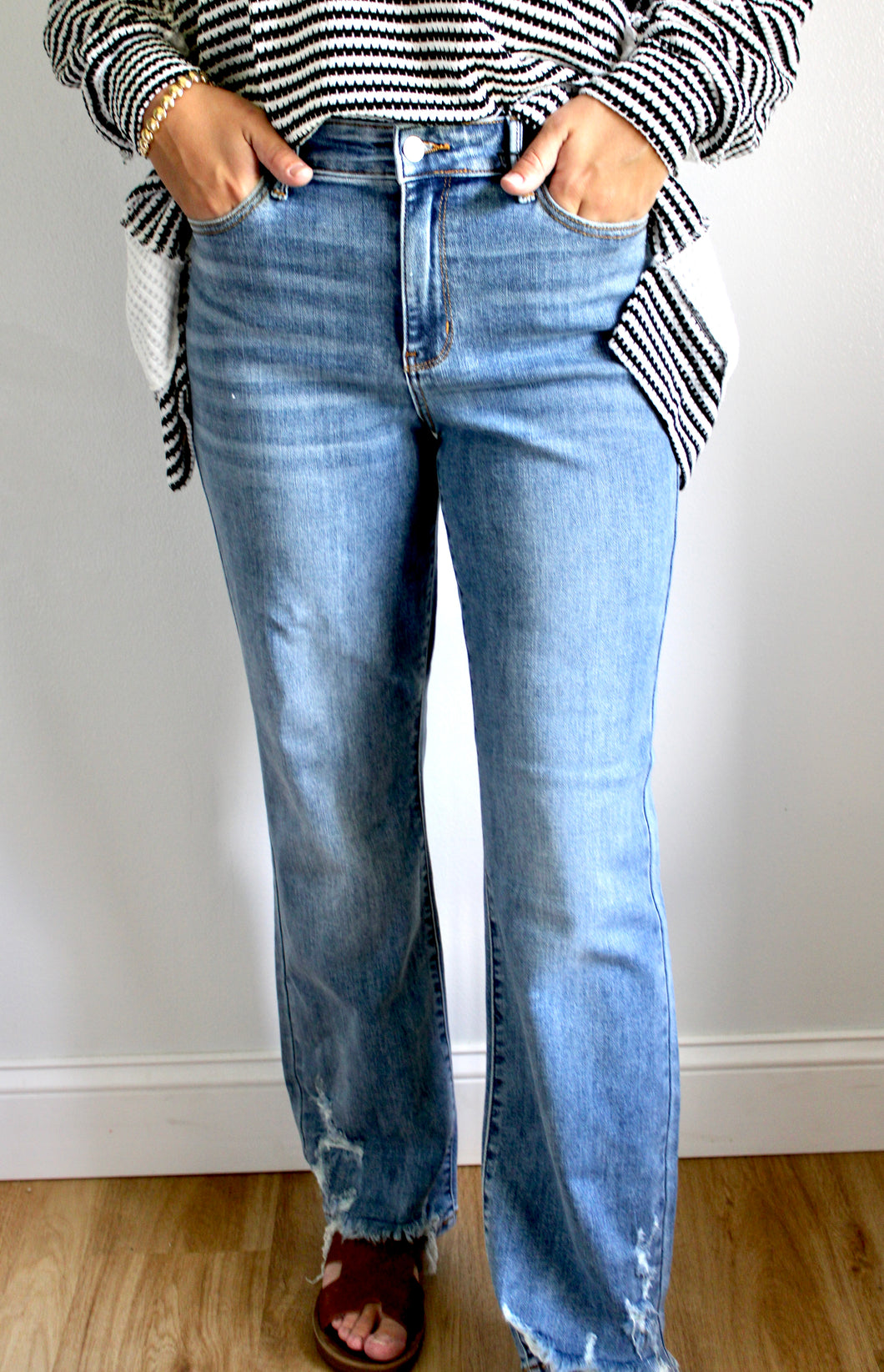 Judy blue distressed bottom jeans