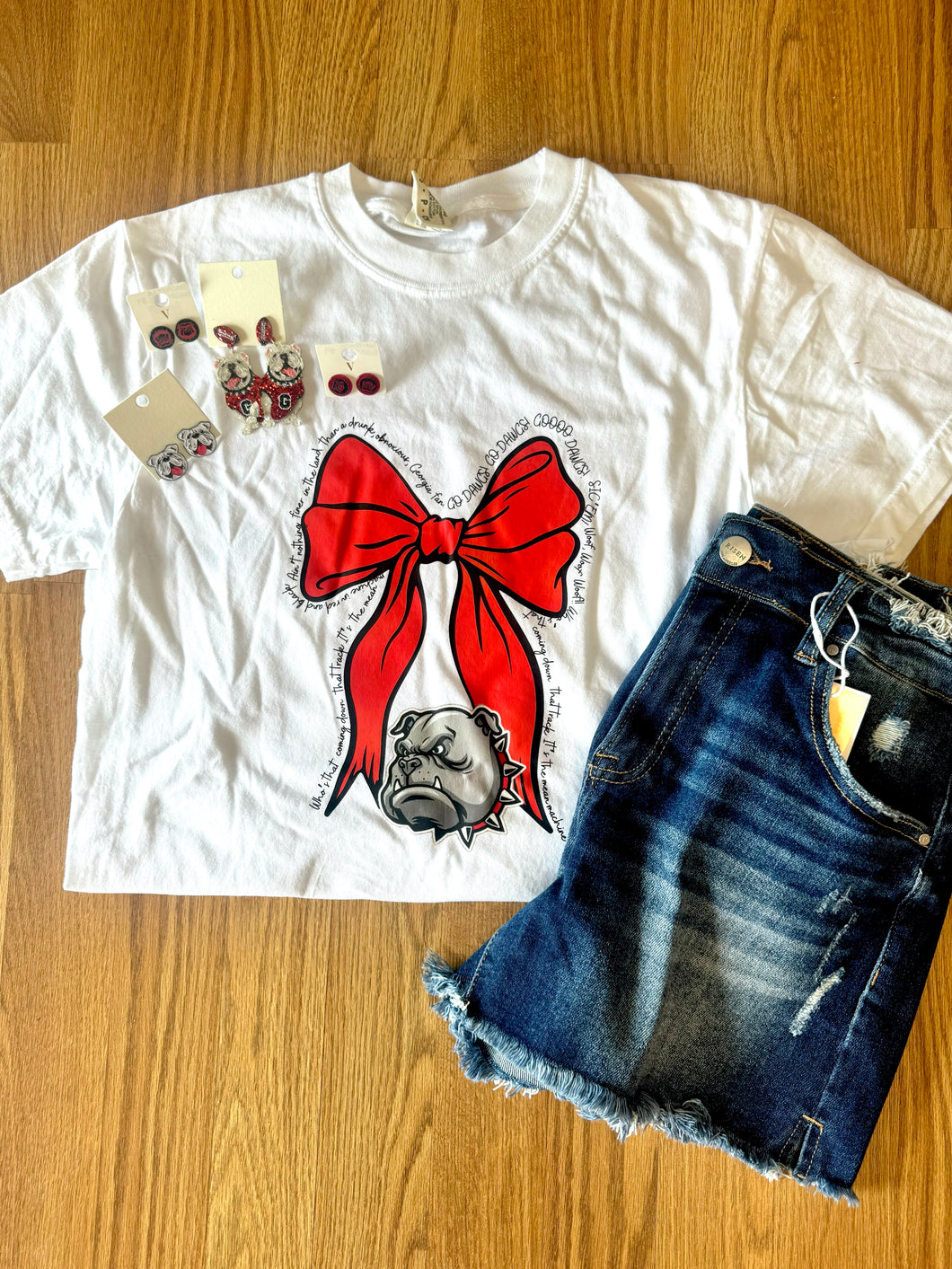 Bow Bulldog tee