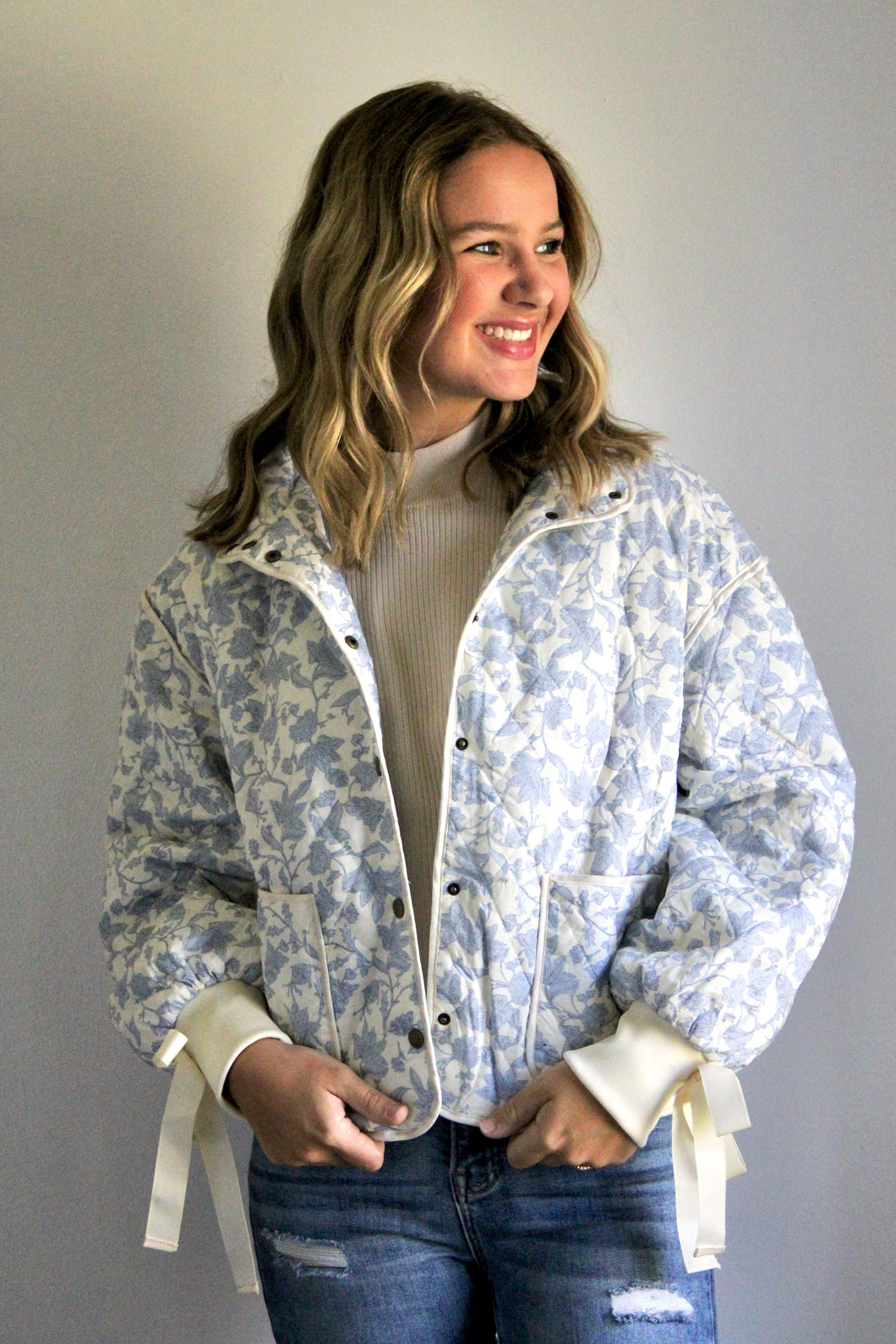 Blue floral bow sleeve jacket