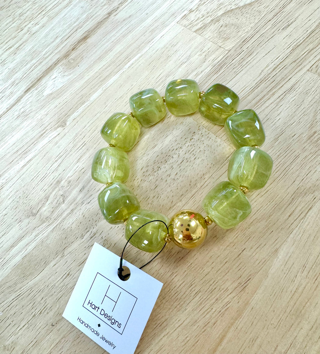 Green gold hart designs bracelet