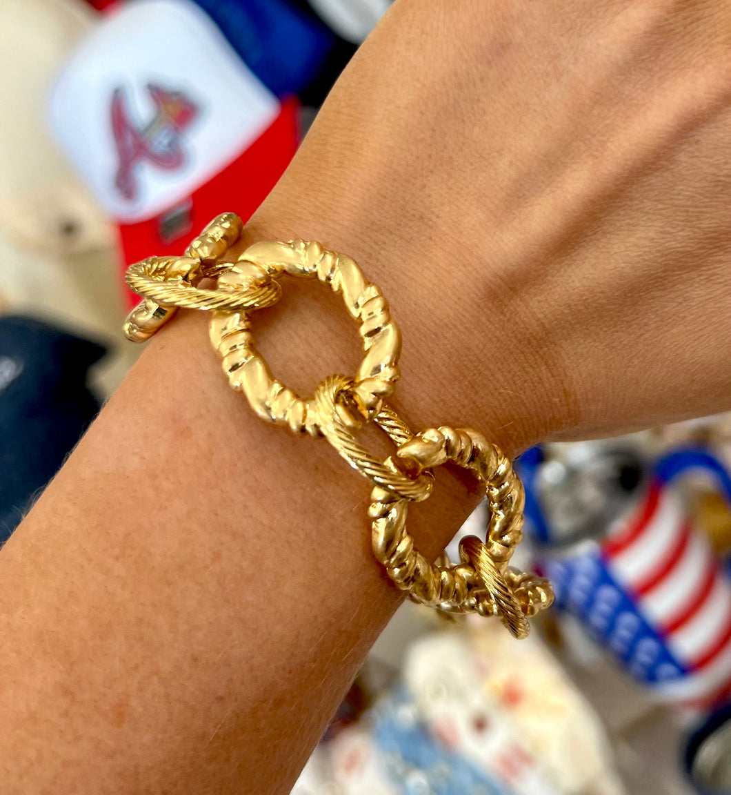 Gold chunky chain bracelet