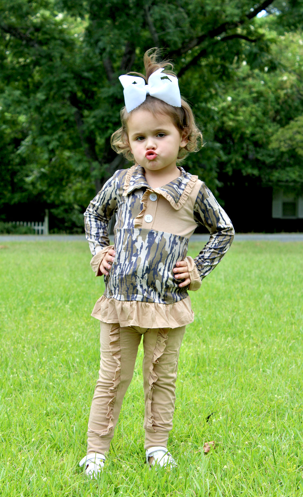 Camo girls pants set