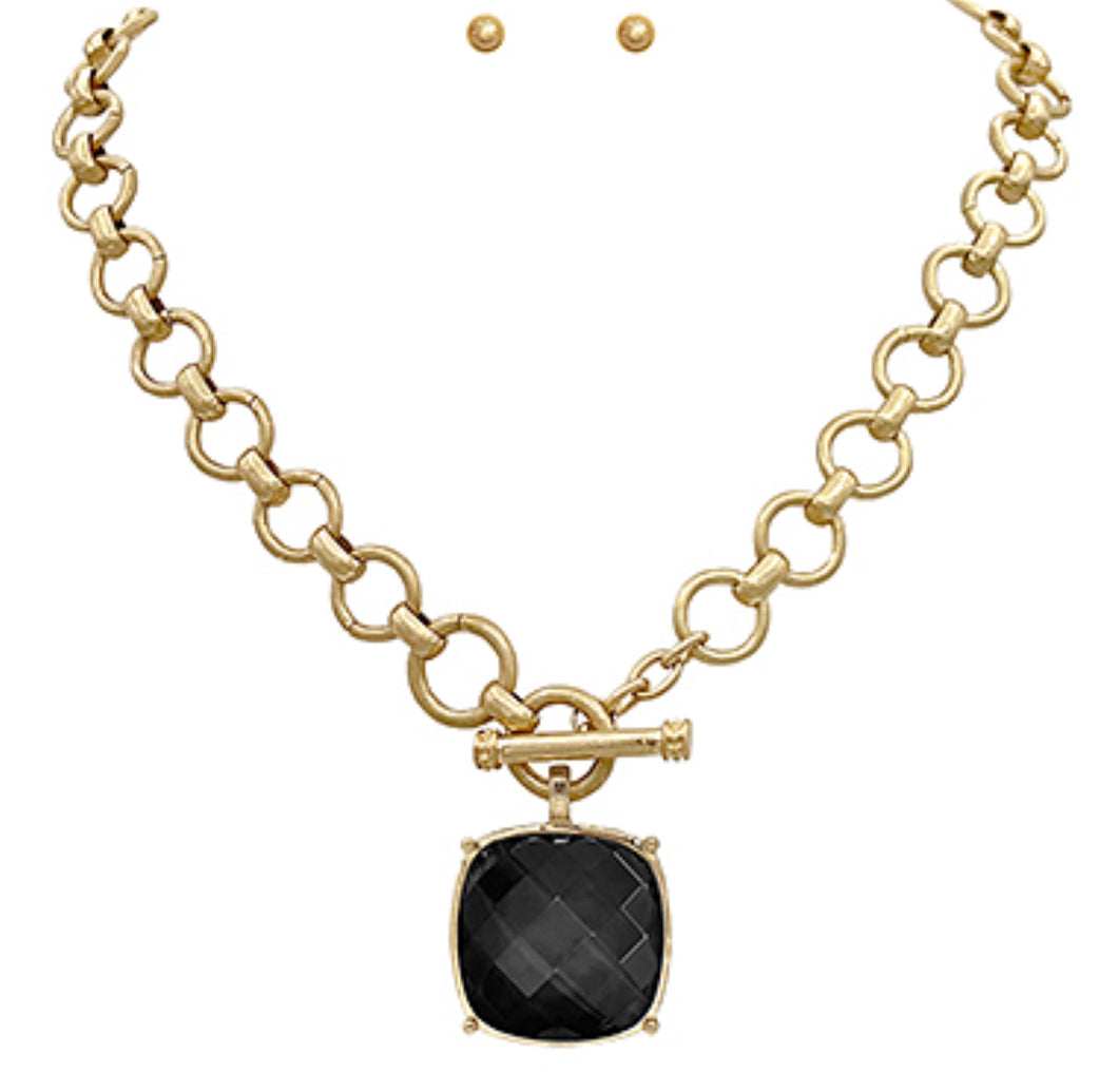 Black dupe necklace