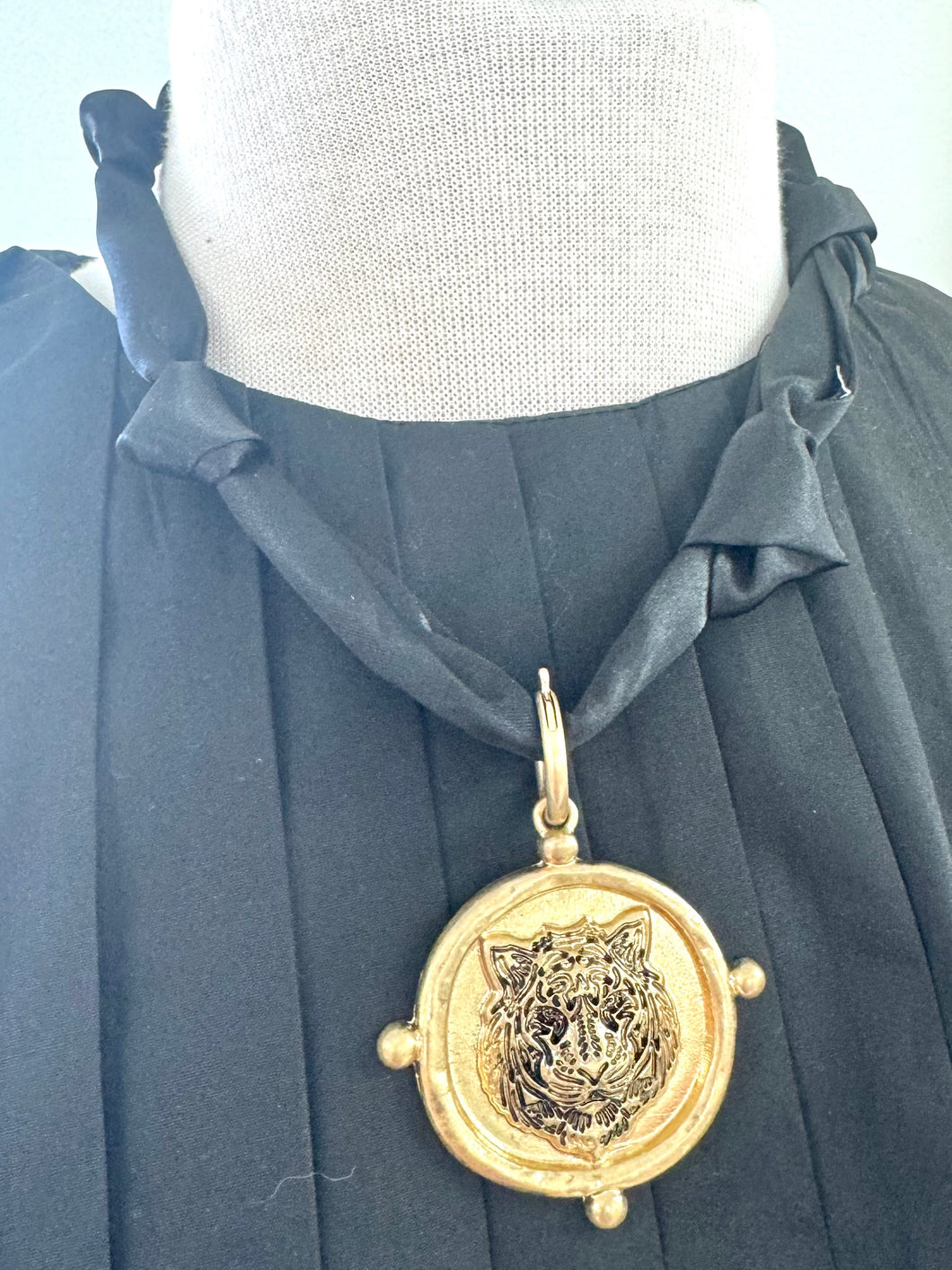 Black Tiger scarf necklace