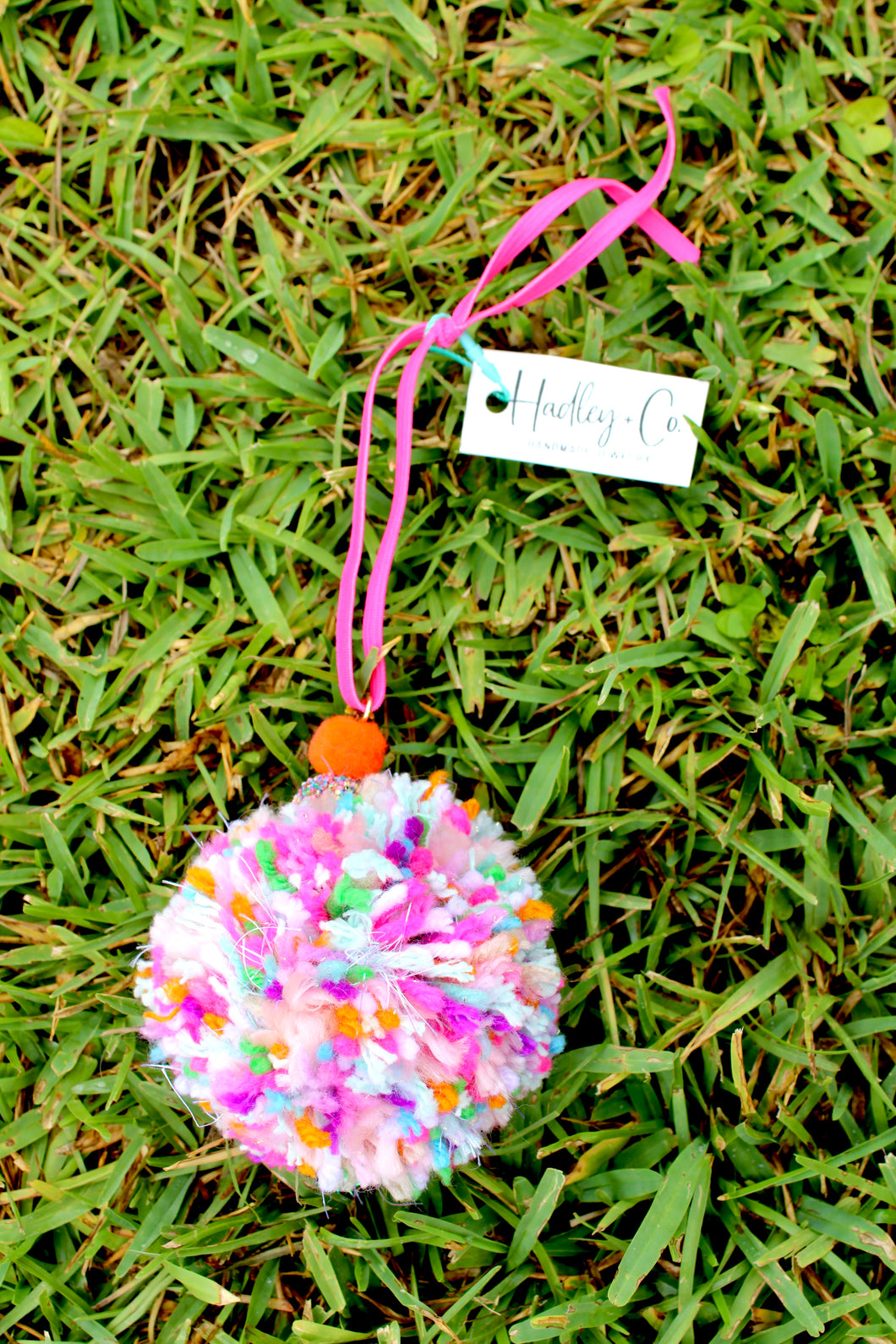 Large Pom car charm Hadley +co