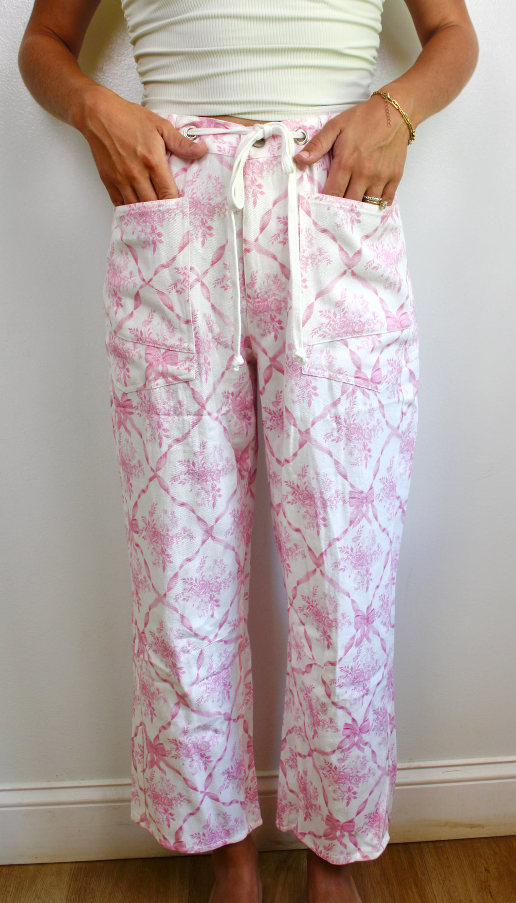 Pink flora bow pants