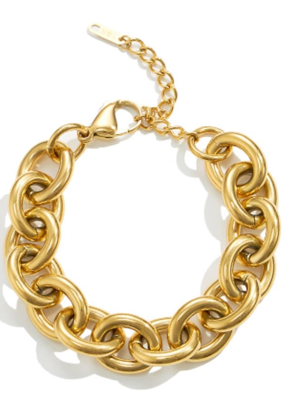 Chunky chain gold bracelet