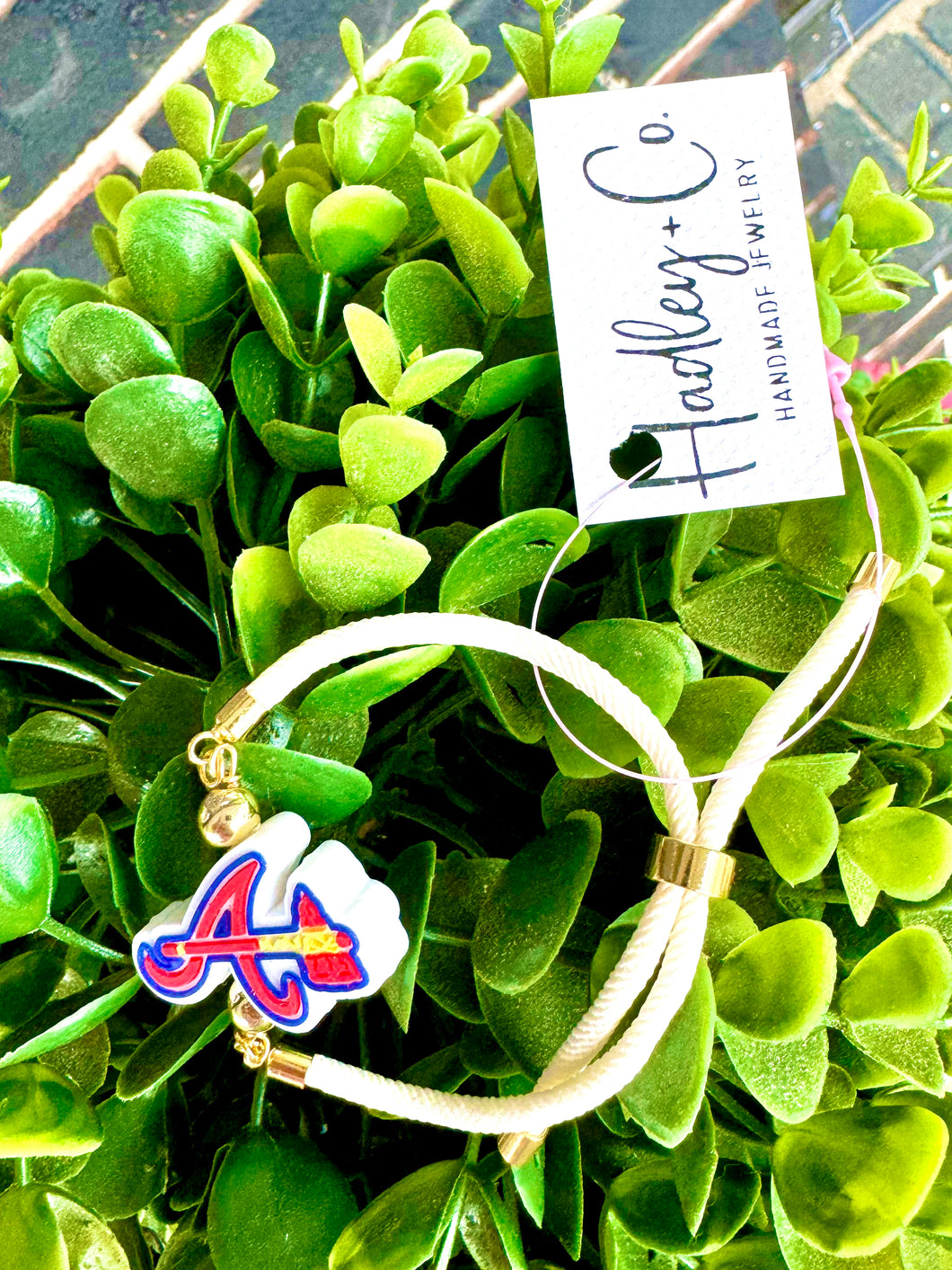 Braves Hadley + co bracelet