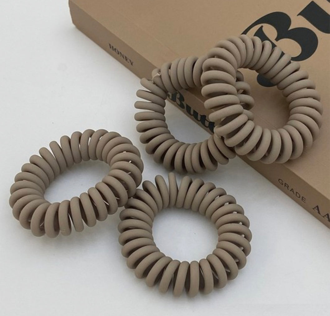 Beige coil hair ties