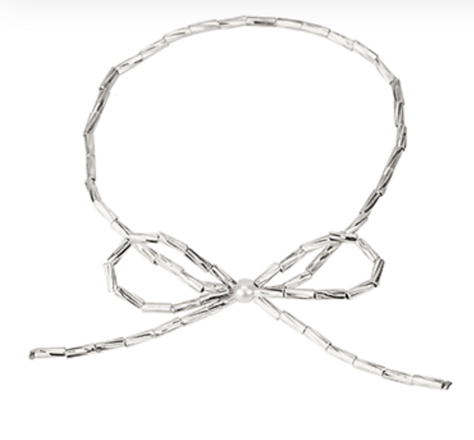 Silver bow bracelet