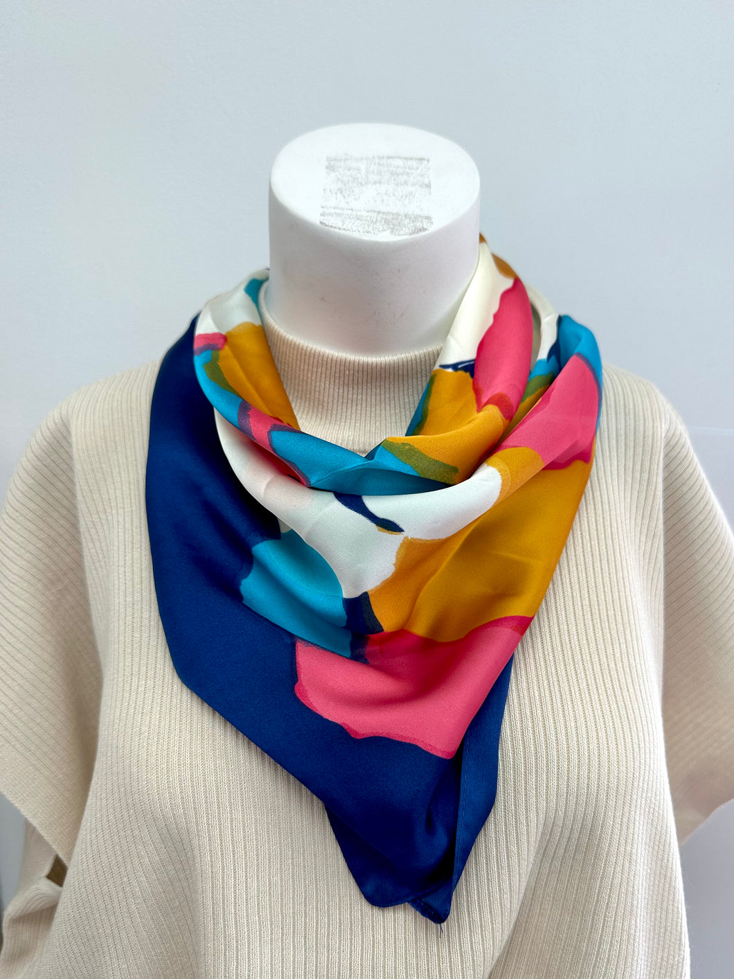 Color block blue neck scarf