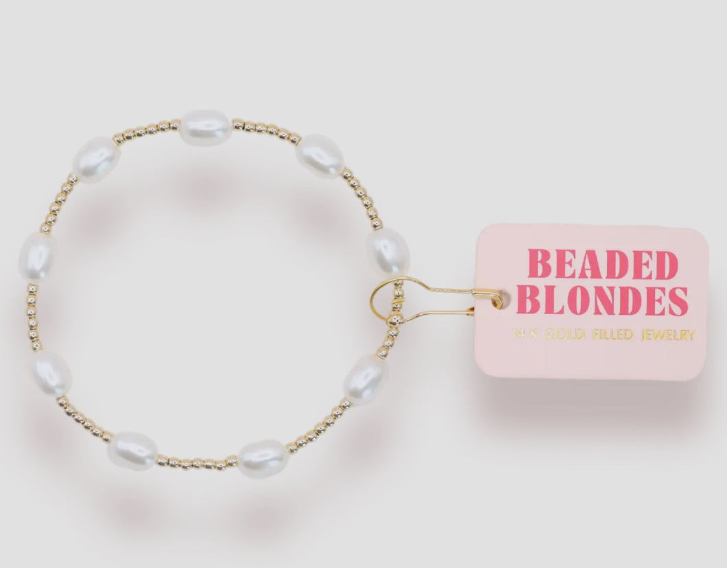 Dainty Ellie pearl bracelet- beaded blondes
