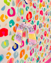 Load image into Gallery viewer, Reversible bag tag Hadley + Co
